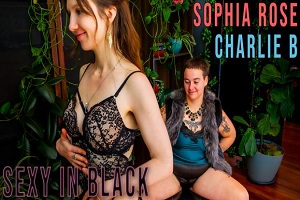 Charlie B & Sophia Rose – sexy in Schwarz
