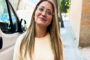 Lucia Gold – Spanische Blondine gefangen